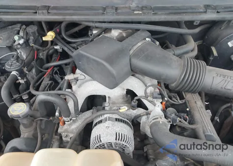 2000 Ford Excursion Limited from USA, damaged, VIN 1FMNU43S3YEB61127